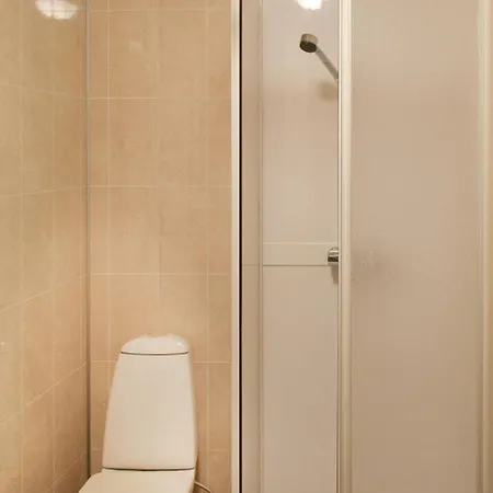 1 Bedroom Cozy In Vallavik