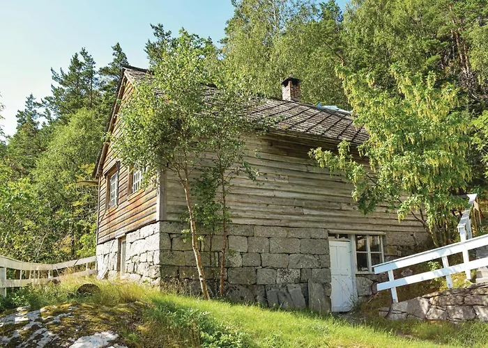 1 Bedroom Cozy In Vallavik *