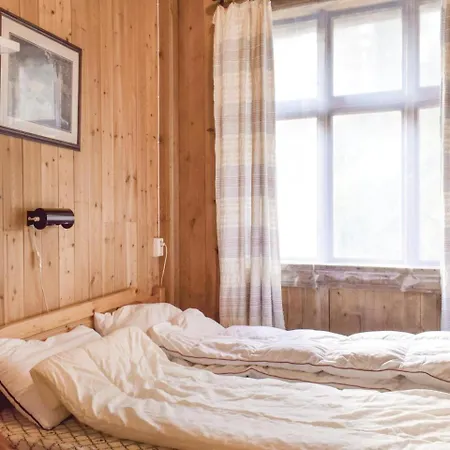 Dom wakacyjny 1 Bedroom Cozy In Vallavik